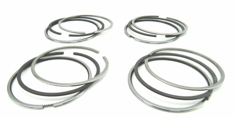 Volvo Penta D2-55 Piston ring set, from parts4engines.com